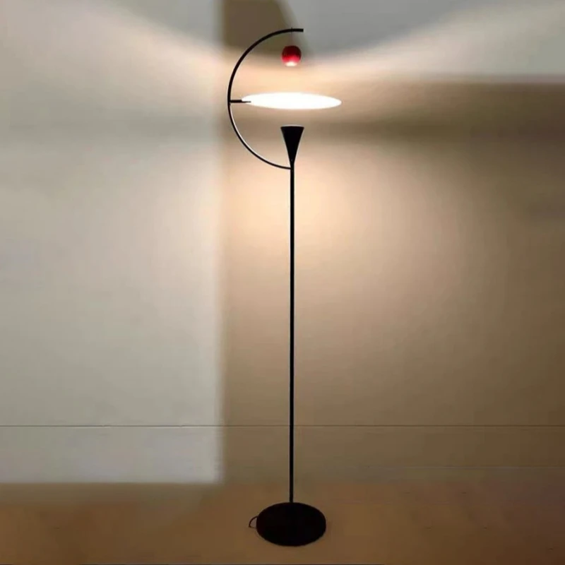 Photography Lighting Design - İskandinav Minimalist Tasarımcı Elma Ayaklı Lambader